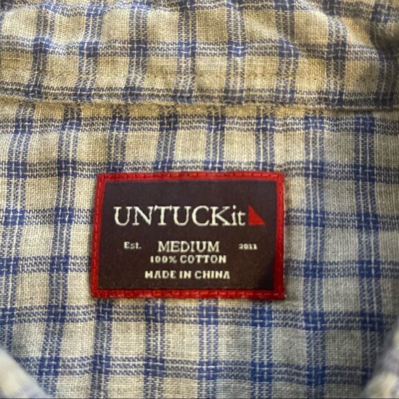 UNTUCKit Blue and White Plaid Long Sleeve Button Down Cotton Shirt Size Medium - Picture 2 of 5